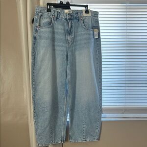 Universal thread high rise easy barrel jeans